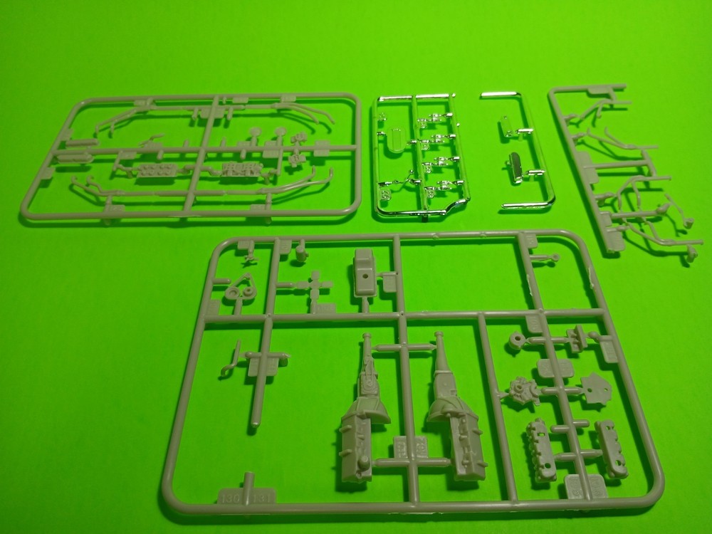 289 Engine 1964 Mercury Comet 1/25 Pro Touring Long Tube Headers Weber Carbs