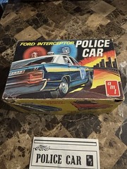 Vintage AMT Ford Interceptor Police Car #T227-225 Factory Original