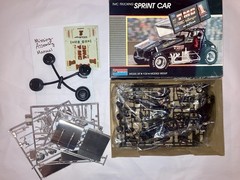 Monogram “World of Outlaws” Sprint Cars 1:24 Scale Plastic Model Kits Lot of 4