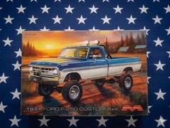 Moebius Models 1971 Ford F-250 Custom 4×4 Model Kit 1:25 MOE2567