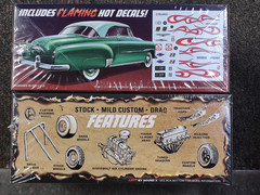1/25 AMT 1556 — 1951 Chevy Custom Cruiser Model Kit – 3-in-1 Stock/Custom/Drag