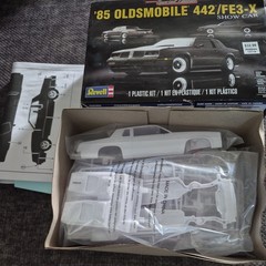 Revell ’85 Oldsmobile 442/FE3-X 1:25 Unassembled Plastic Model Kit 85-4446