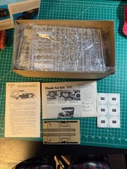 Vintage Hubley SJ Duesenberg Town Car 1:18 Scale Metal Model Hobby Kit 4868-1000