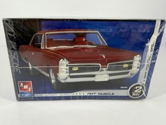 2007 AMT ERTL Red 1967 Pontiac GTO Hardtop 1:25 Skill Level 2 Model Kit Sealed