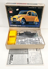 1/24 IMAI CITROEN 2CV6 #B-867-700 NEW RARE OOP PLASTIC MODEL FRENCH CAR 2CV A