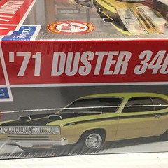 AMT ERTL 1971 Plymouth Duster 340 Model Kit #31225 1/25 Scale Factory Sealed