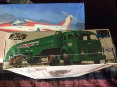 Atlantis White-Fruehauf Gas Truck Kit # H1402 Factory Sealed 1:48 NIB Sealed