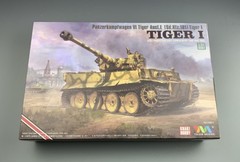 Tiger 4901 1/35 Sd.Kfz.181 TIGER I 1942-1945 EARLY WW2 GERMAN HEAVY TANK