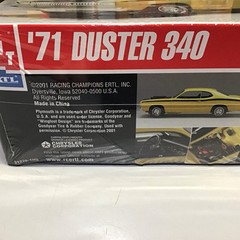 AMT ERTL 1971 Plymouth Duster 340 Model Kit #31225 1/25 Scale Factory Sealed