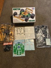 TAMIYA F1 Benetton FORD B192 1/20 open kit CAMEL Decals with rare Schumacher PIN