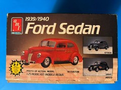 1939/1940 FORD SEDAN 3N1 MODEL KIT 1/25 SCALE AMT ERTL COOL LOOK!!