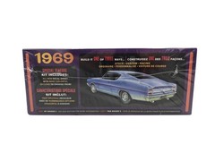 AMT 1969 Ford Torino Cobra Fastback 1:25 Scale Plastic Model Car Kit 1217 Sealed