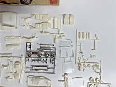 AMT Eckler’s Corvette Hatchback 1:25 Model Kit #3102 *READ*