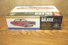 AMT 1964 FORD GALAXIE 500-XL 1/25 SCALE MODEL KIT “Craftsman Plus Series”