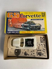 Vintage 1960’s MPC 1/25 ‘65 Corvette