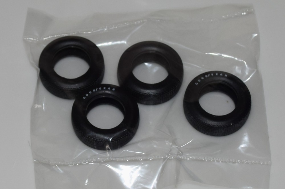 AMT 1968 CAMARO Z/28 1868/12 ⭐PARTS⭐ STREET GOODYEAR TIRE PACKAGE 1:25