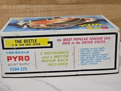 Vintage Pyro The Beetle V.W. Sun Roof Sedan, 1/25 model car kit, Build Started