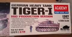 Academy 1387 1/35 Tiger I Mid Production Interior Model Kit + Aber PE Grilles