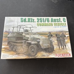 Dragon Sd.Kfz. 251/6 Ausf. C Command Vehicle 1:35 Plastic Model Kit 6206