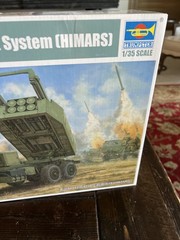 Trumpeter 1/35 M142 HIGH MOBILITY ARTILLERY ROCKET SYSTEM (HIMARS) Model #01041