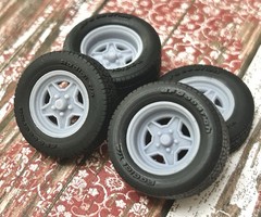 1/24 Scale: 15-inch “Keystone Star Spoke” Resin Wheels W/ Wide Rear Tires