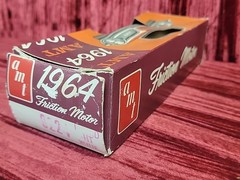 1964 Wimbledon White Ford Thunderbird T-Bird AMT Dealer Promo Friction Model Car