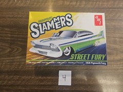 AMT #1226 1/25 SCALE 1958 PLYMOUTH STREET FURY SNAP TOGETHER KIT NEW IN BOX