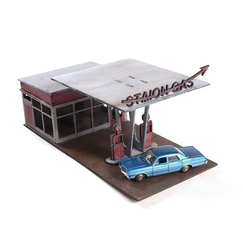 1:64 Wooden Gas Station Diorama Model Kit Handcraft Assembly Car Model Display