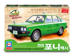 Academy #15140 1/24 Scale Hyundai Pony Taxi Plastic Model Kit – Classic Korean