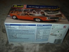 Revell 85-2596 Model kit 1970 Dodge Challenger 2n1 Factory Sealed 1/24 kit 1999