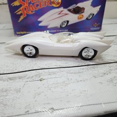 Polar Lights Speed Racer Mach 5 Race Car Model Kit 2000 Snap Together Unpainted