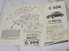 Vintage Pyro The Beetle V.W. Sun Roof Sedan, 1/25 model car kit, Build Started