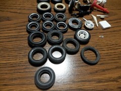 VINTAGE 1960’S ERA LOT OF 24 TIRES JUNKYARD MODEL CAR TIRES VARIOUS SIZES TYPES