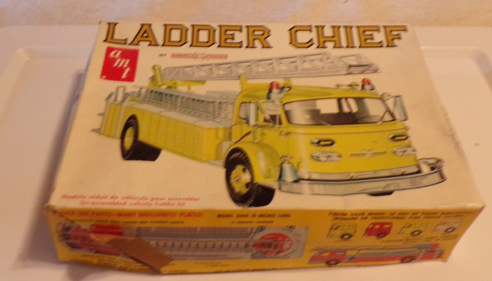 LOOK AMT LADDER CHIEF SCALE 1/25 MODEL KIT [ PARTS ONLY ] OPEN BOX