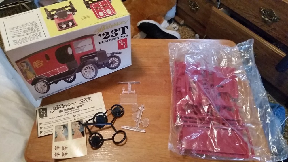 Vintage AMT 1923T Delivery Van Budweiser Model Car Kit