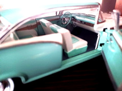 1957 FORD FAIRLANE 500 BUILT MODEL KIT 1/25
