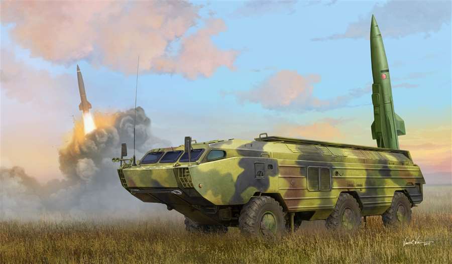 Hobby Boss 1/35 Russian 9K79 Tochka (SS-21 Scarab) IRBM #85509 *New Release*