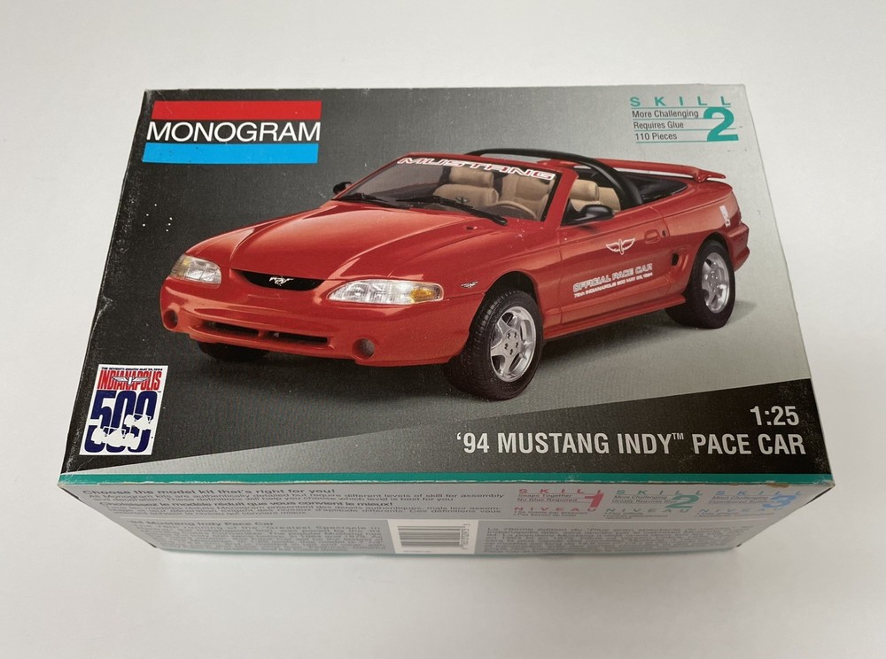 Revell Monogram 1/25 1994 Mustang GT Convertible – Indy 500 Pace Car Version