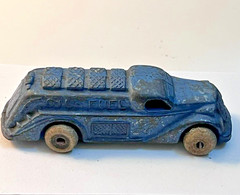 Vintage 1930s Oil & Fuel Tanker Truck Lead Slush Cast Toy Car- Blue