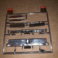 Vintage Junkyard Lot Of Plastic Model Car Chrome Parts And Pieces (Lot Jy369)