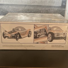 Revell Beatnik Bandit Ed Roth 1:25 Unassembled Model Kit Molded in White