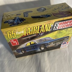 2020 AMT 65 Ford Fairlane Modified Stocker Plastic Model Car Vehicle Kit 1/25