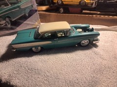 AMT/ERTL ’58 Edsel Pacer Car Kit Pre-Built Ready to Go Turquoise/White Skill 3