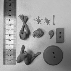 1/24 Scale Resin Figure Model Kit Handstand Fitness Girl Unassembled, Unpainted