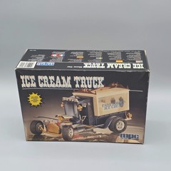 MPC ERTL 1/25 Ice Cream Truck Parts Kit Bash Interior Ice Cream Crates