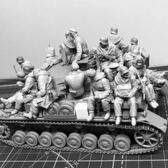 1/35 Scale Die-Cast Resin Figure Model Kit Military Theme Tank Soldiers Set (…