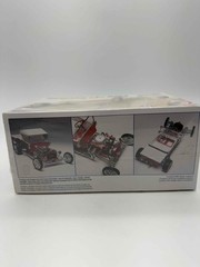2006 Revell 1/24 Show Rod Custom Ford “T” Roadster Model Kit 85-2022 Sealed