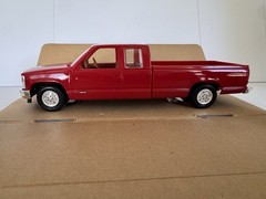 amt ERTL 1993 Chevrolet C-1500 Extended Cab Victory Red 1/25 Promo Model #6160
