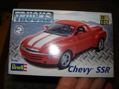 Revell 85-4052 Model Kit CHEVY SSR Box opened kit Factory Sealed 1/25 scale 2013