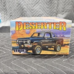 MPC Deserter 1984 GMC Pickup Hot Rod Model Kit 1:25 Plastic 4×4 MPC848M12
